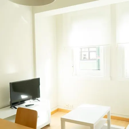 Sweet Home, Cuatro Caminos